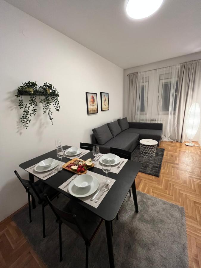 Apartment Ana - City Center 베오그라드 외부 사진